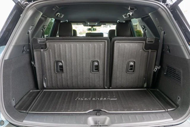 New 2026 Baltic Teal Pearl / Super Black Two-tone Nissan Rock Creek® image 9