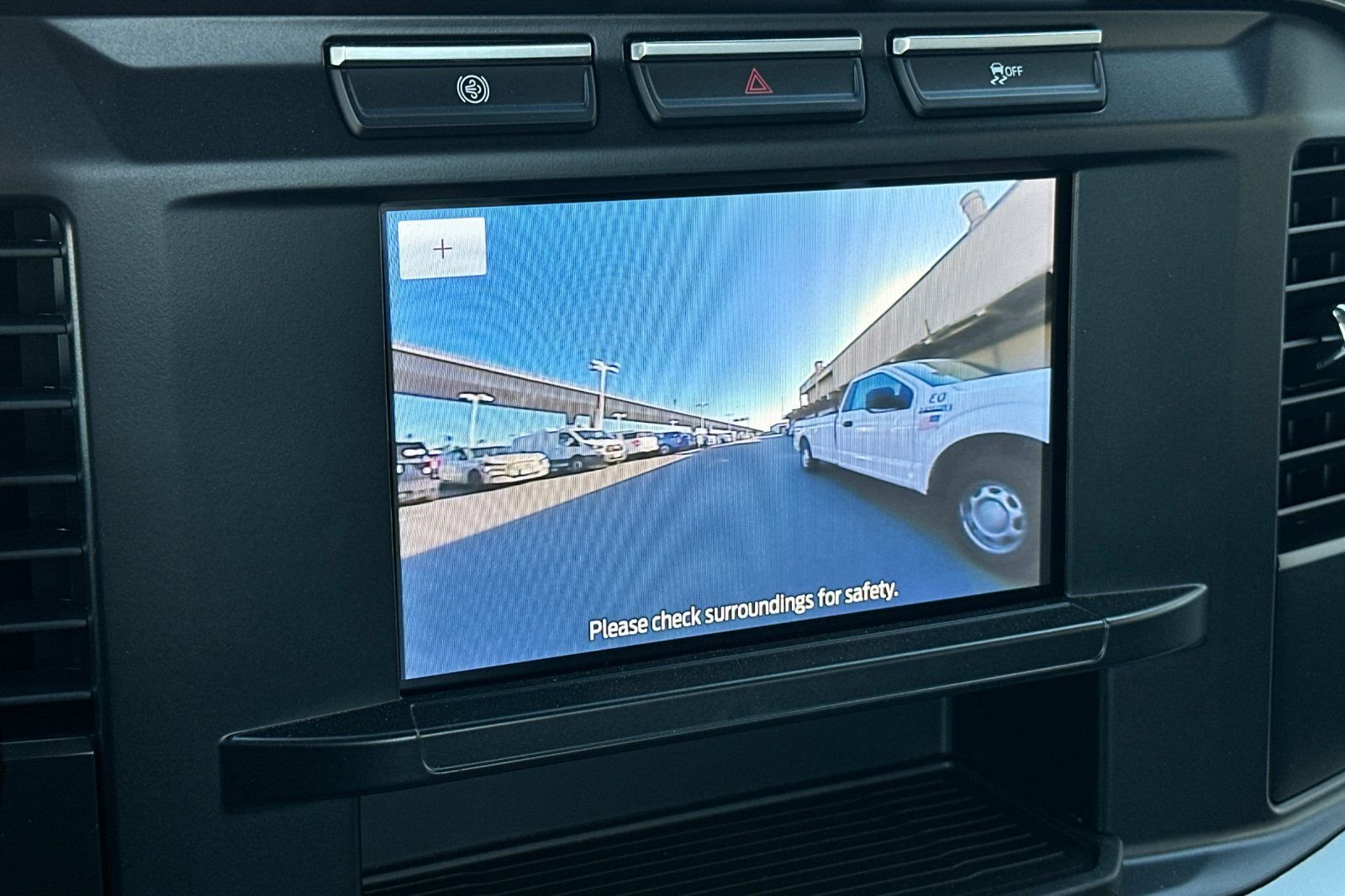 2024 Ford F-450 Super Duty Chassis Cab XL - Photo 16