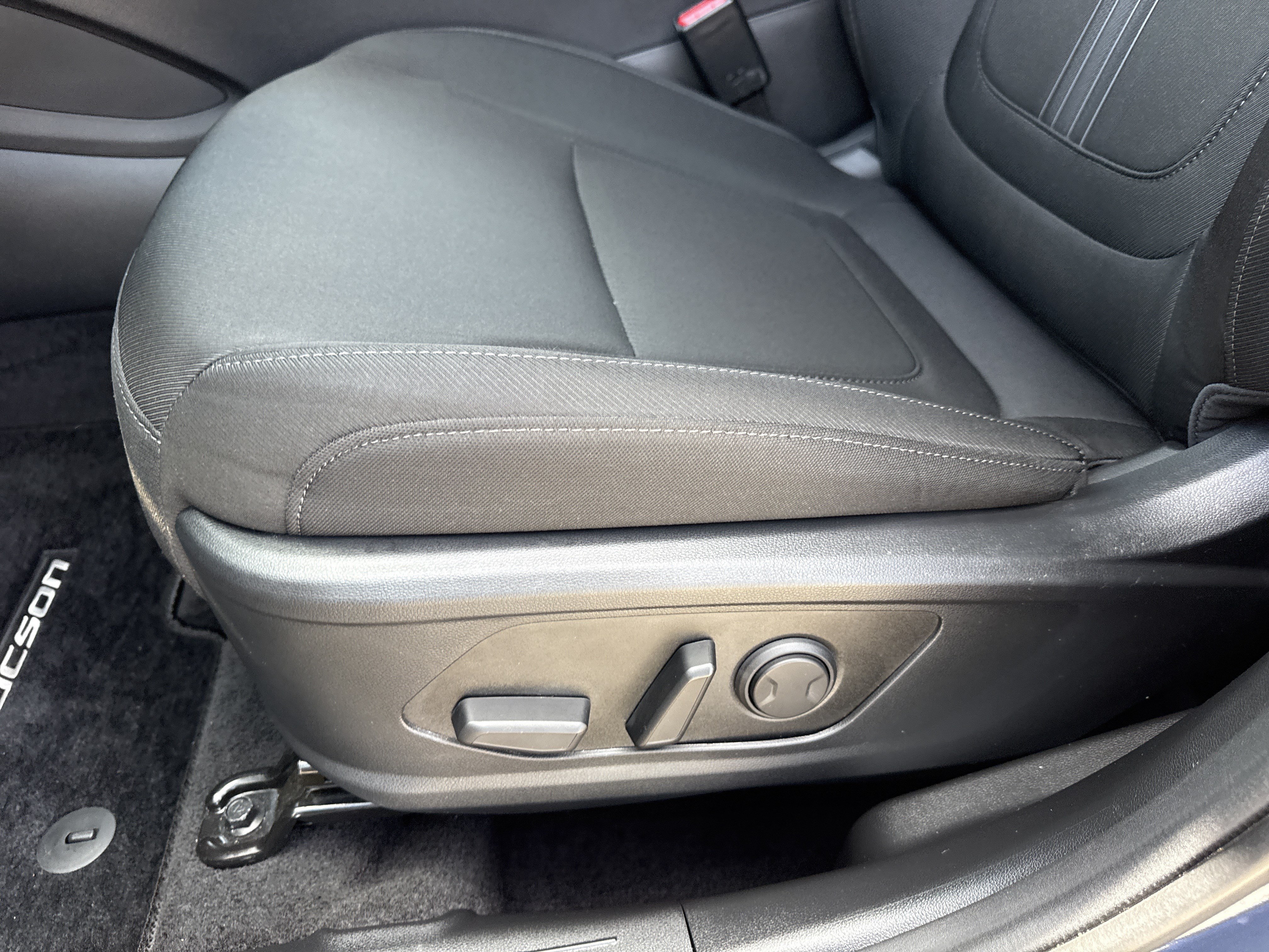 Used 2025 Atlantis Blue Hyundai SEL image 12