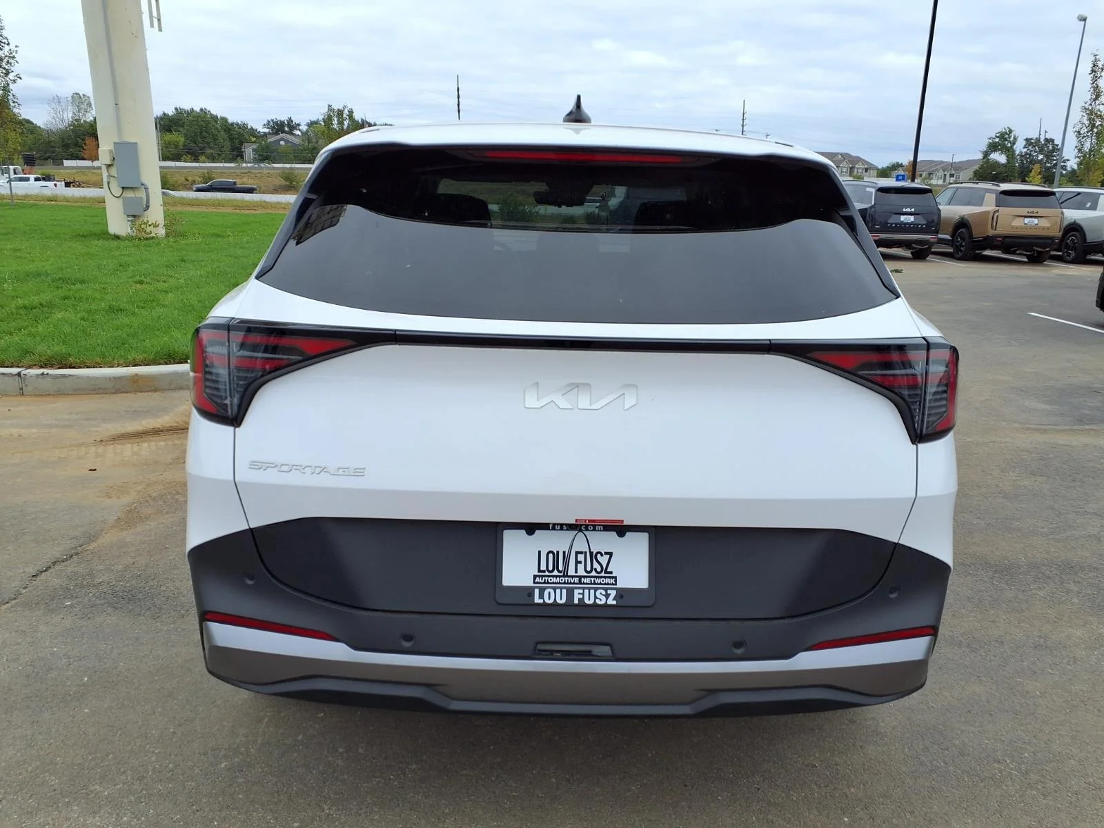 New 2026 Glacial White Pearl Kia LX image 14