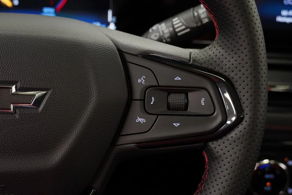 New 2026 Mosaic Black Metallic Chevrolet RS image 22
