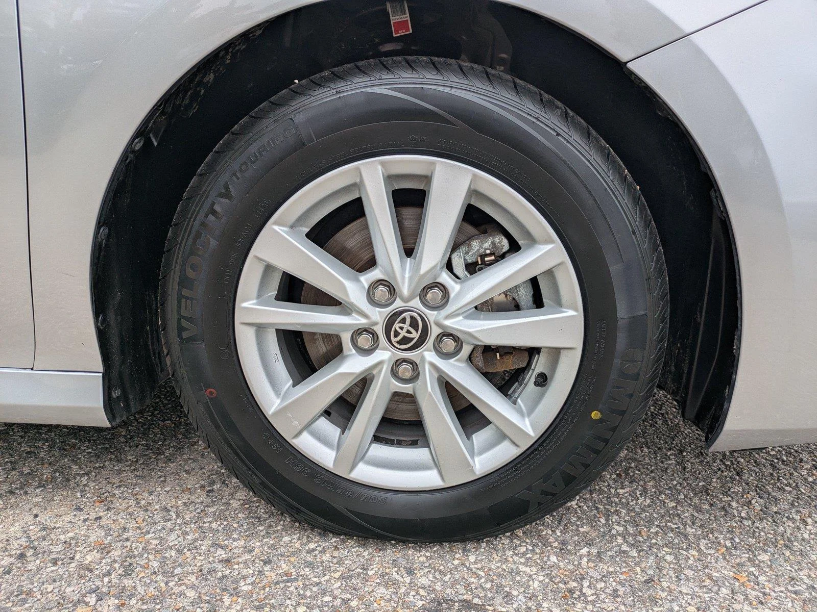 Certified Used 2025  Toyota LE image 11