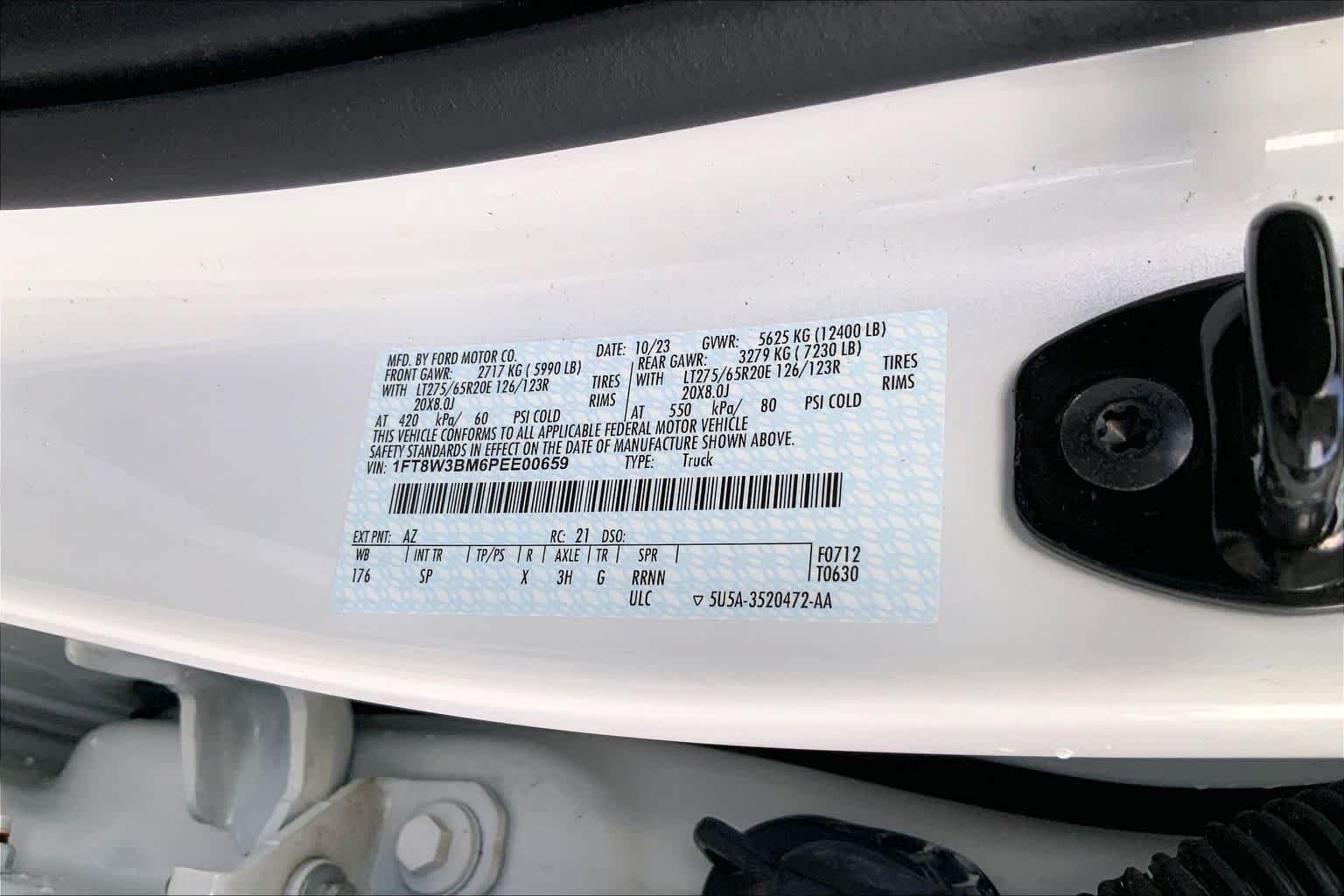 Used 2023 Star White Metallic Tri-Coat Ford King Ranch image 30