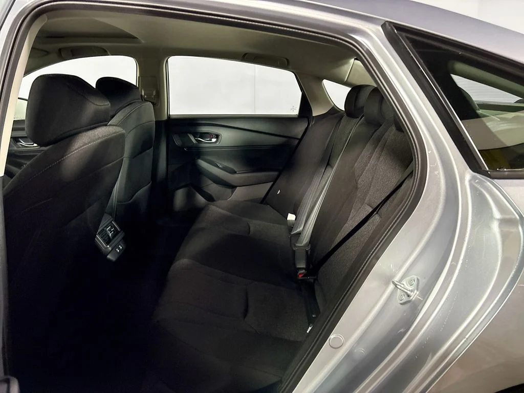 New 2026 Solar Silver Metallic Honda SE image 20