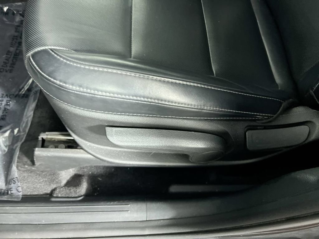 Used 2020 Gray Kia LX image 9