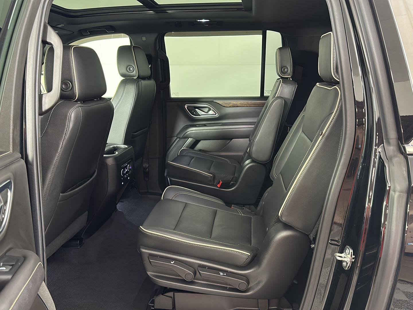 Used 2021 Black Chevrolet Premier image 10
