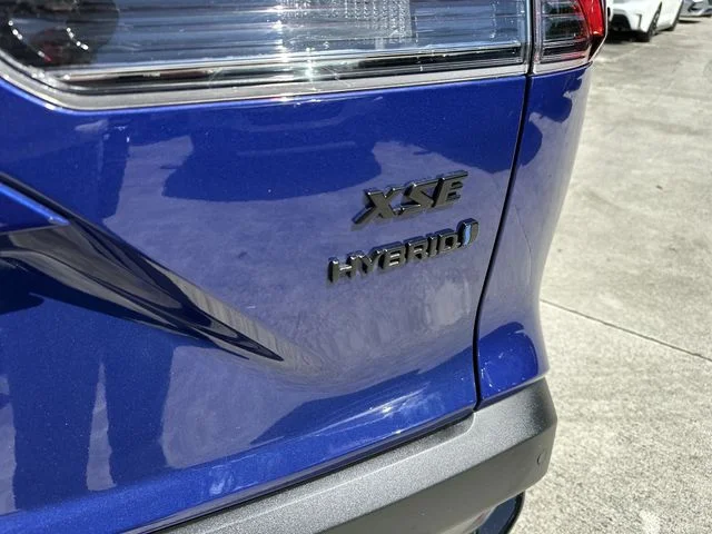 2024 Toyota Corolla Cross XSE - Photo 25