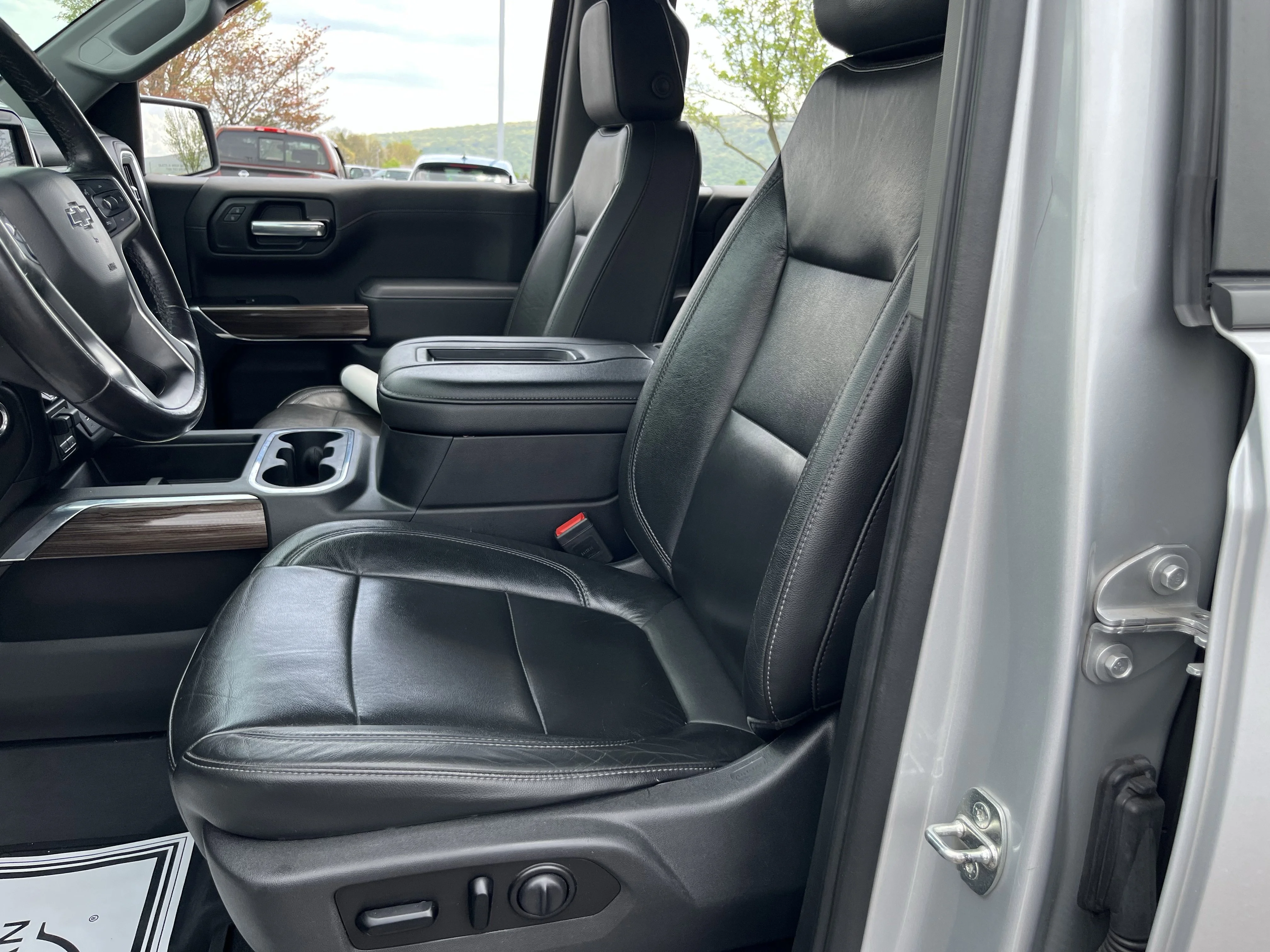 Used 2020 Silver Ice Metallic Chevrolet RST image 9
