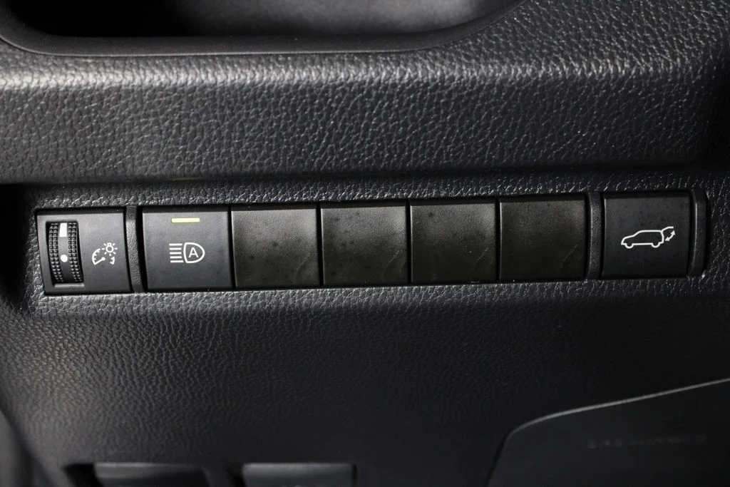 Used 2023 Silver Toyota XLE image 24
