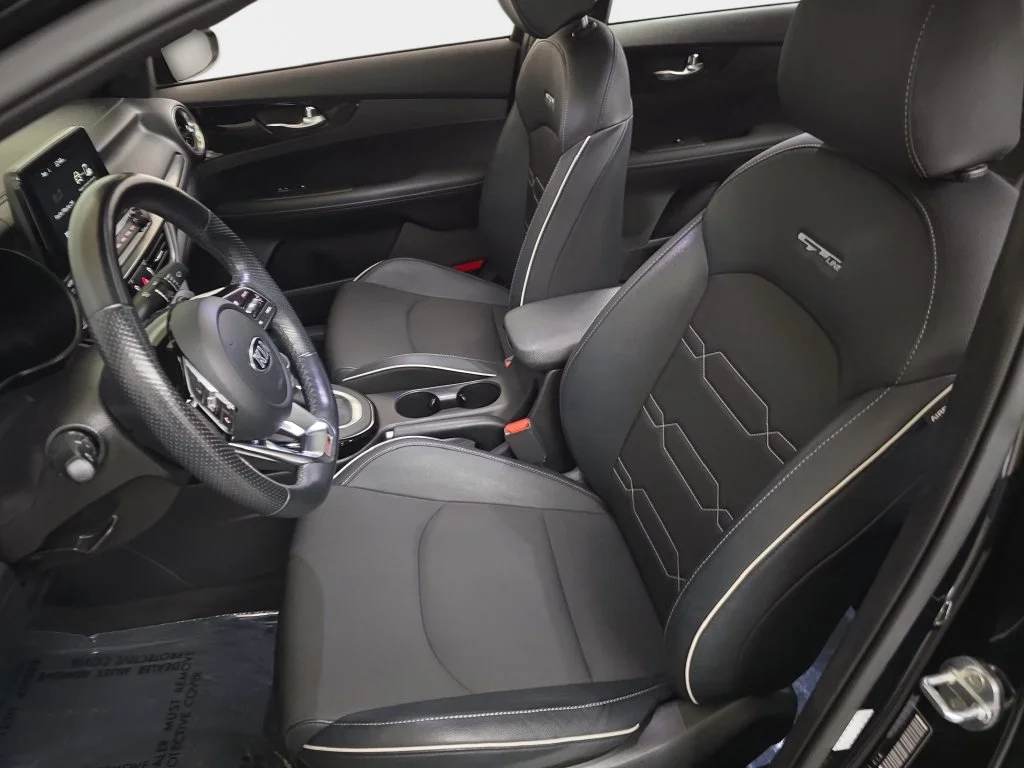 Used 2021 Black Kia GT-Line image 17