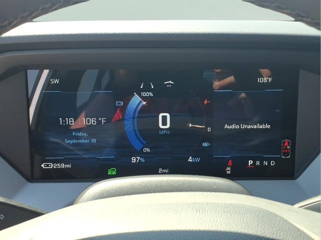 New 2027 Summit White Chevrolet LT image 9