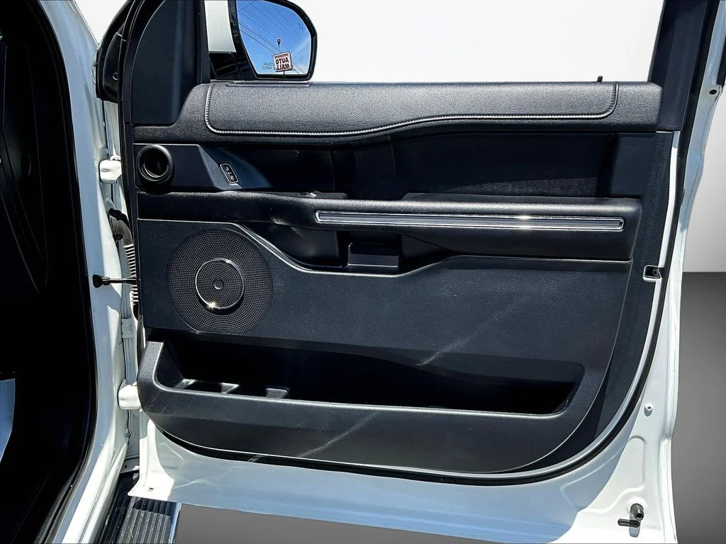 Used 2021 White Ford XLT image 29