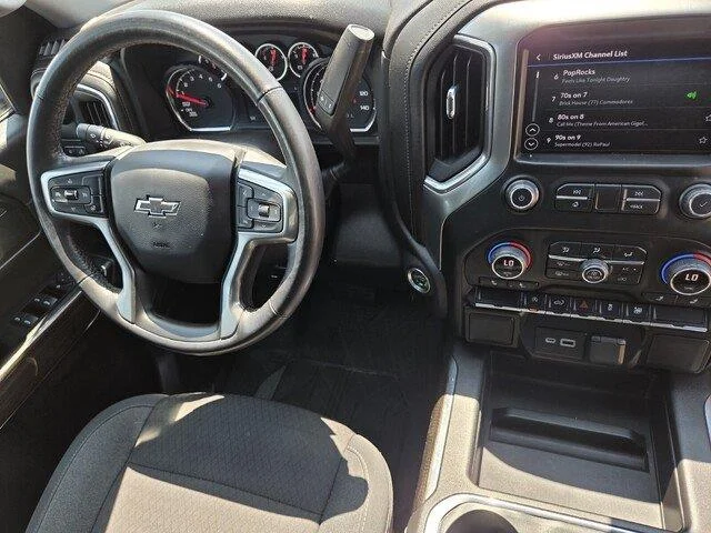 Used 2022 Northsky Blue Metallic Chevrolet RST image 31