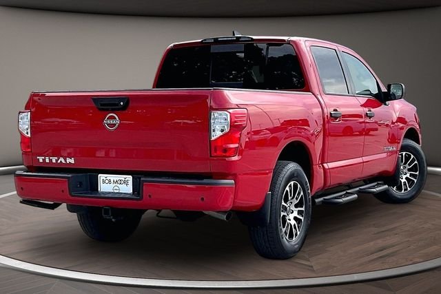 Used 2024 Red Nissan SV image 2