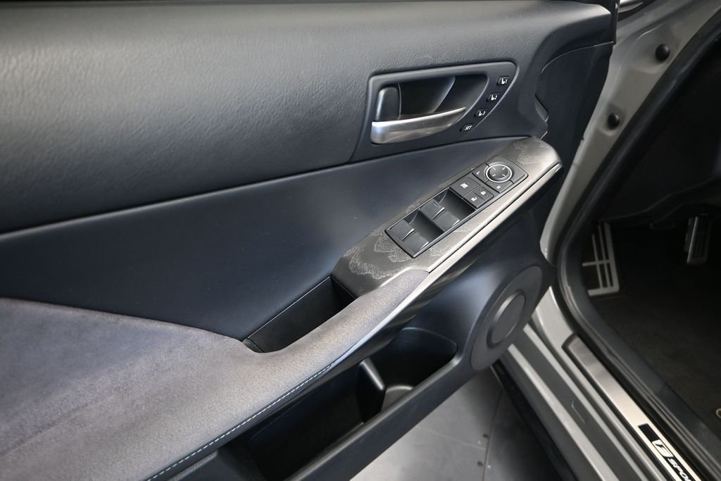 Used 2022  Lexus 500 F SPORT Performance Launch Edition image 11