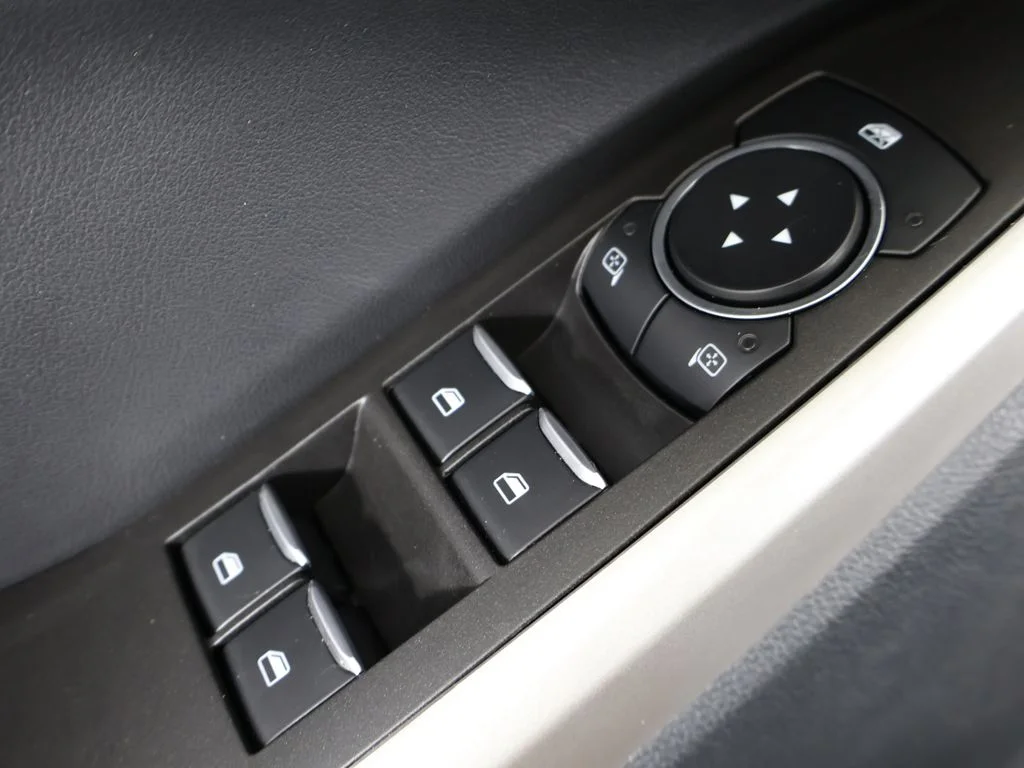 Used 2024 Blue Ford XLT image 35