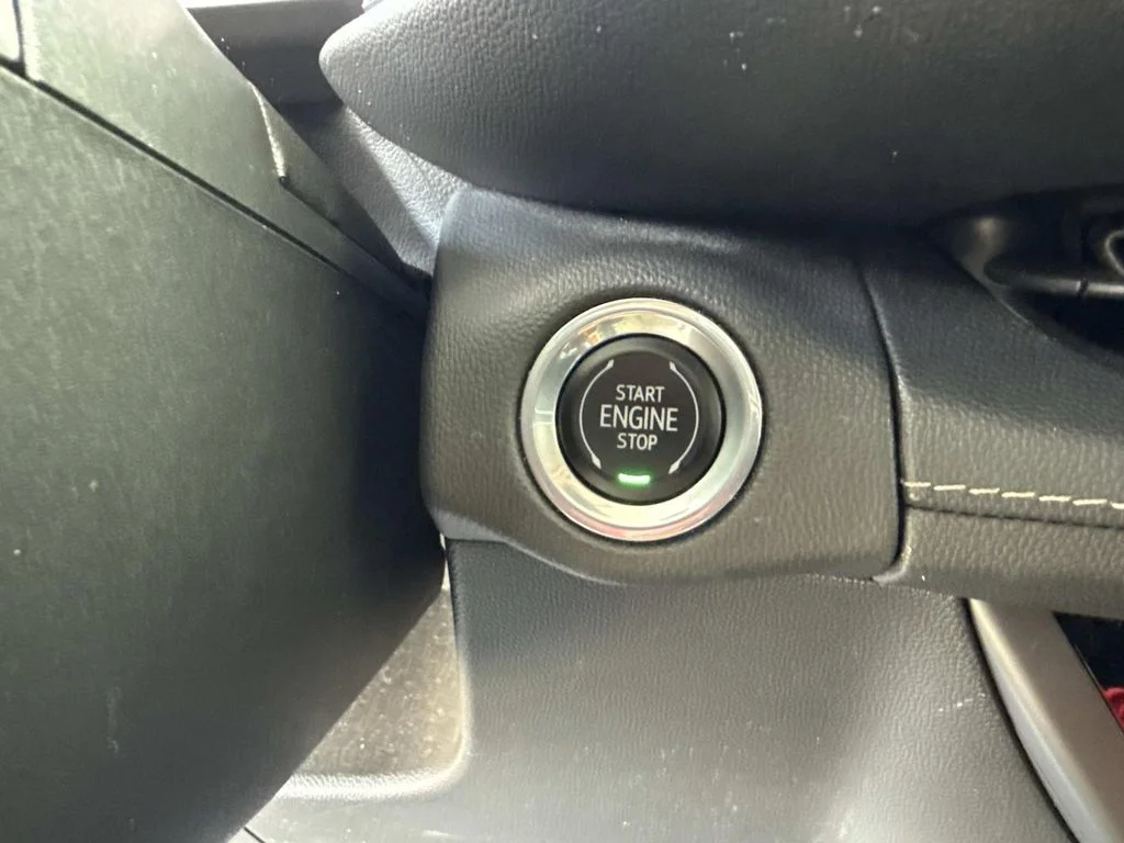 Used 2023 Gray Buick Essence image 34