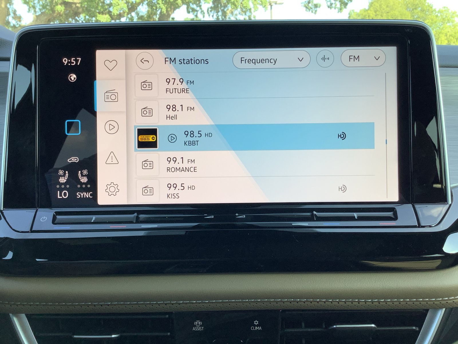 New 2026 DEEP BLACK Volkswagen 2.0T SE w/Technology image 16