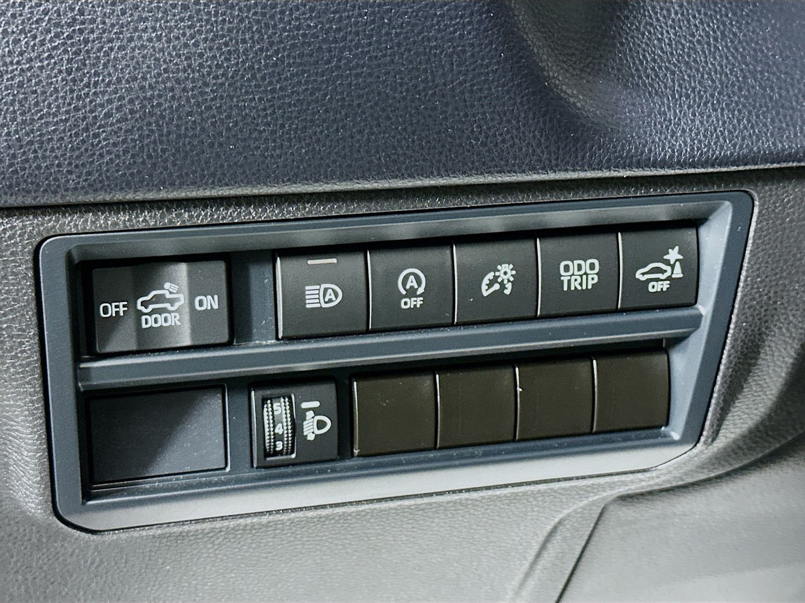 Used 2025 Magnetic Gray Metallic Toyota SR5 image 9