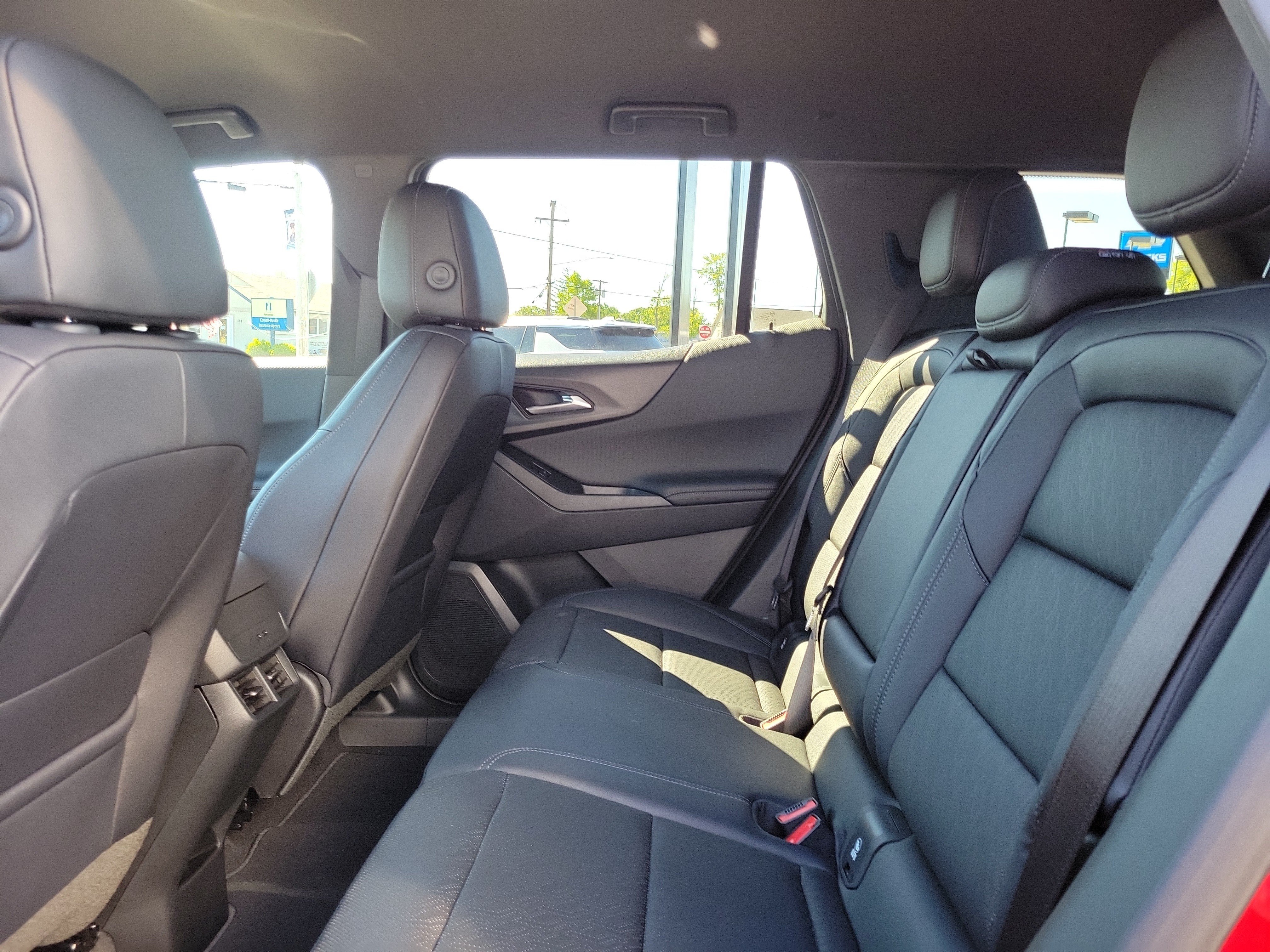 2026 Chevrolet Equinox LT - Photo 11