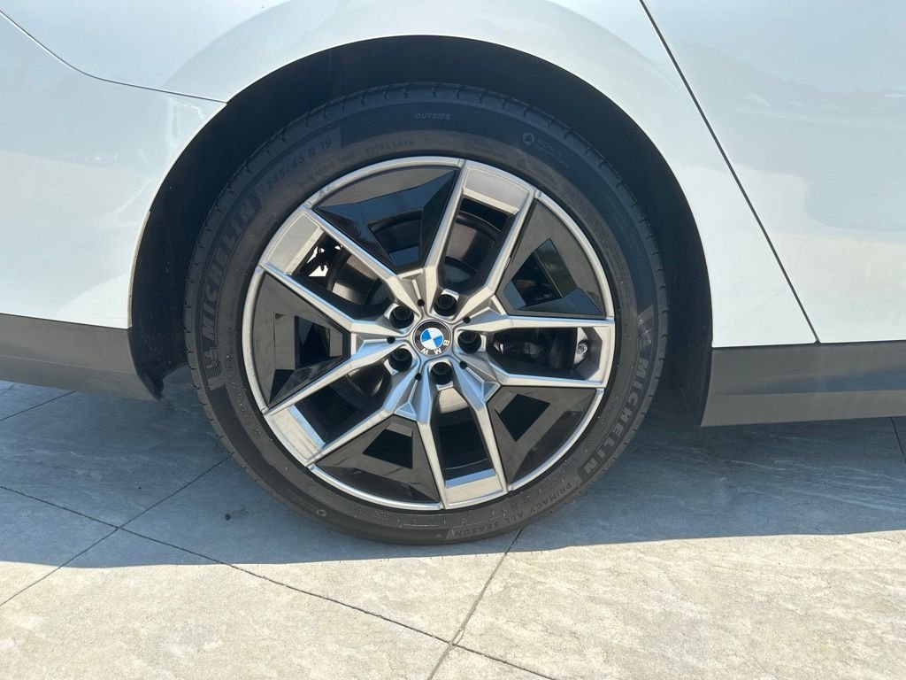 2026 BMW 5 Series 530i - Photo 5