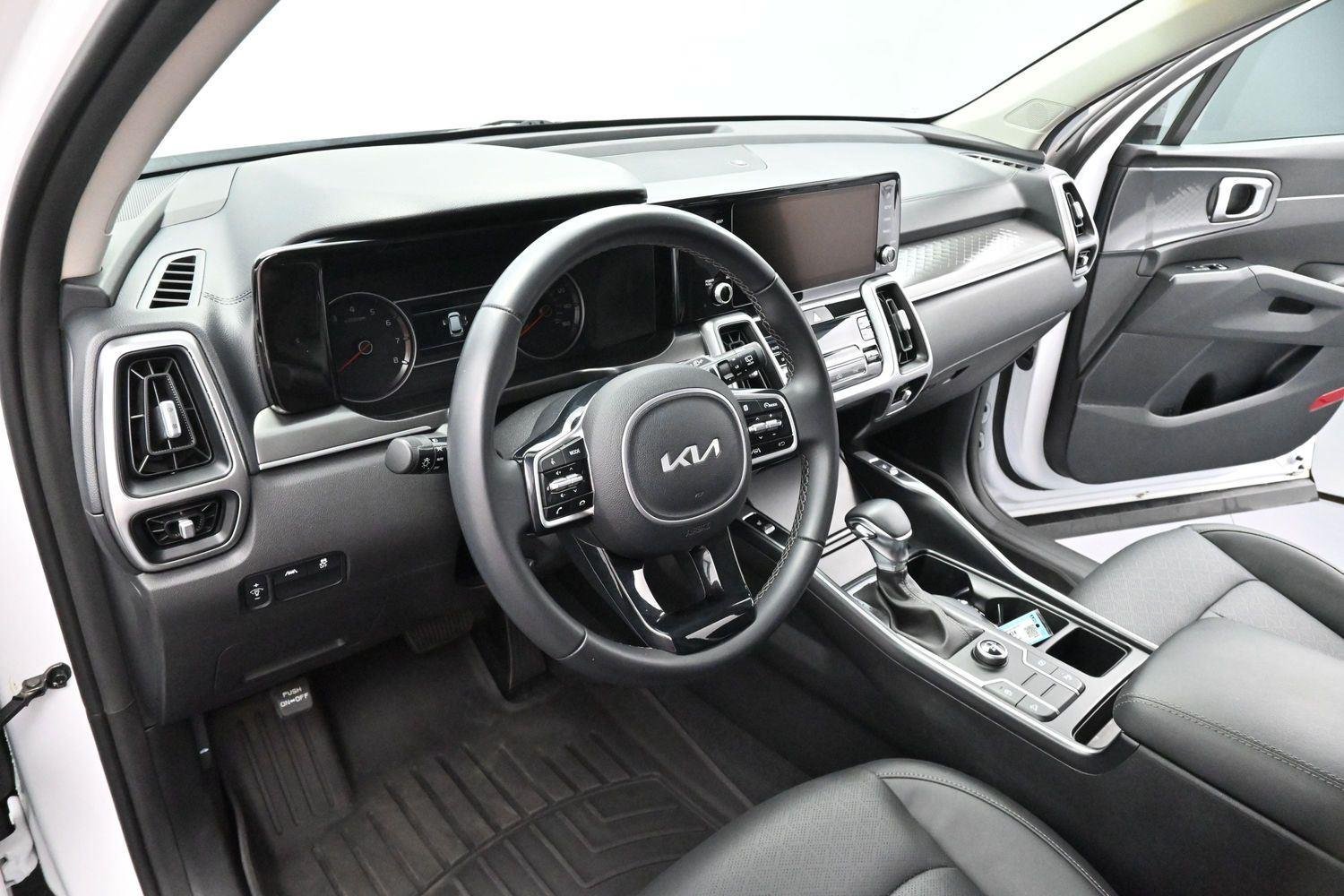 Used 2022 Glacial White Pearl Kia S image 15