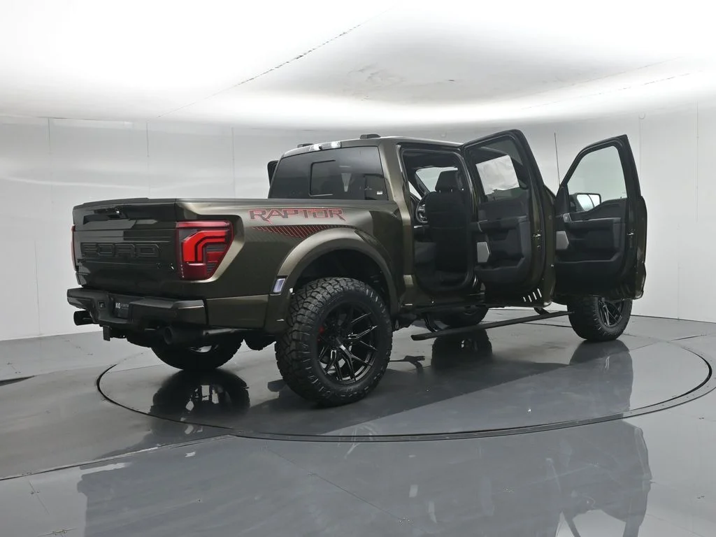 New 2026 Shelter Green Ford Raptor image 32