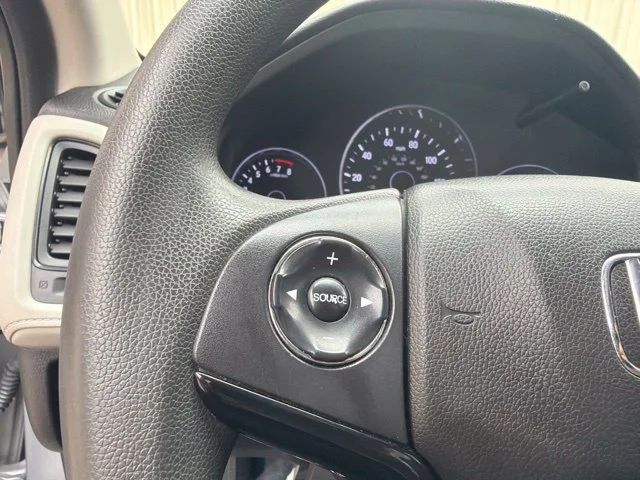 Used 2020 Silver Honda LX image 27