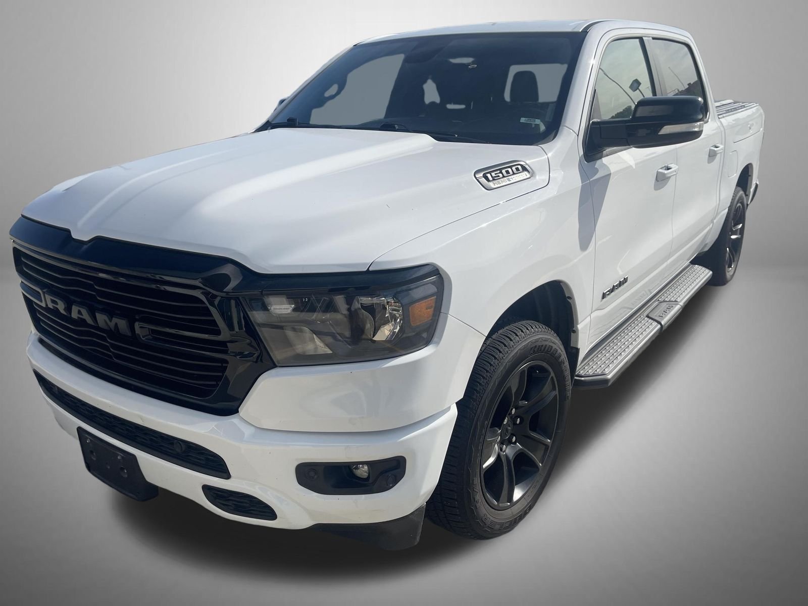 2021 RAM 1500 Big Horn/Lone Star 4x4 Crew Cab 5'7's photo