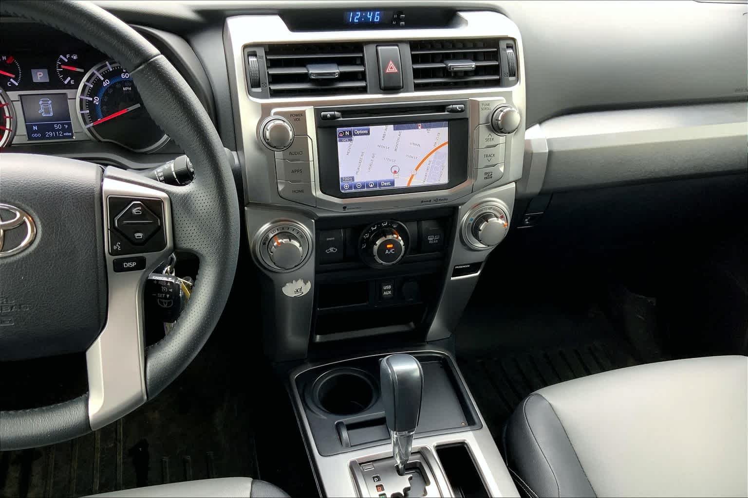 Used 2018 Midnight Black Metallic Toyota SR5 Premium image 6