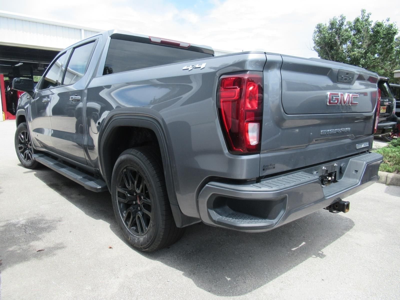 Used 2021 Gray GMC Elevation image 3