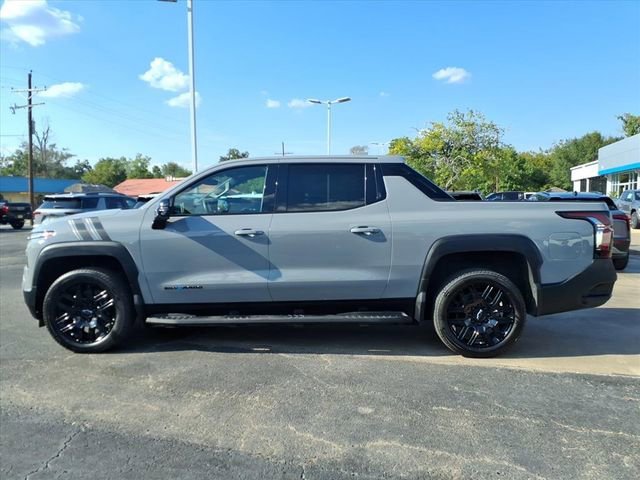 2026 Chevrolet Silverado EV LT - Photo 10