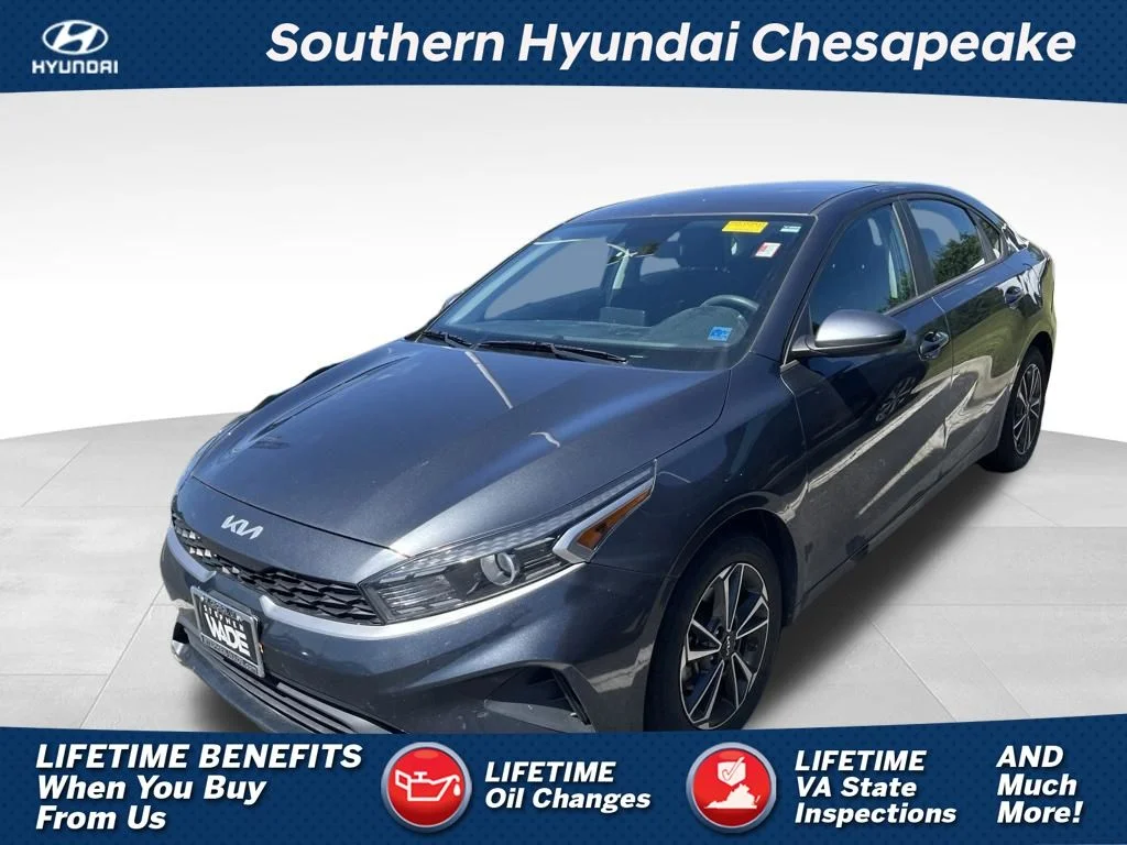 Used 2023 Gray Kia LXS image 1