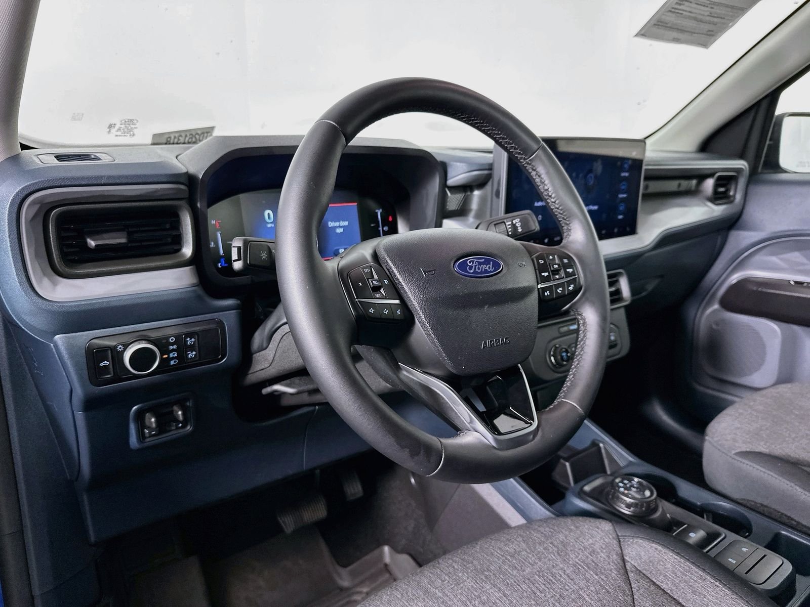 Used 2025 Velocity Blue Ford XLT image 9