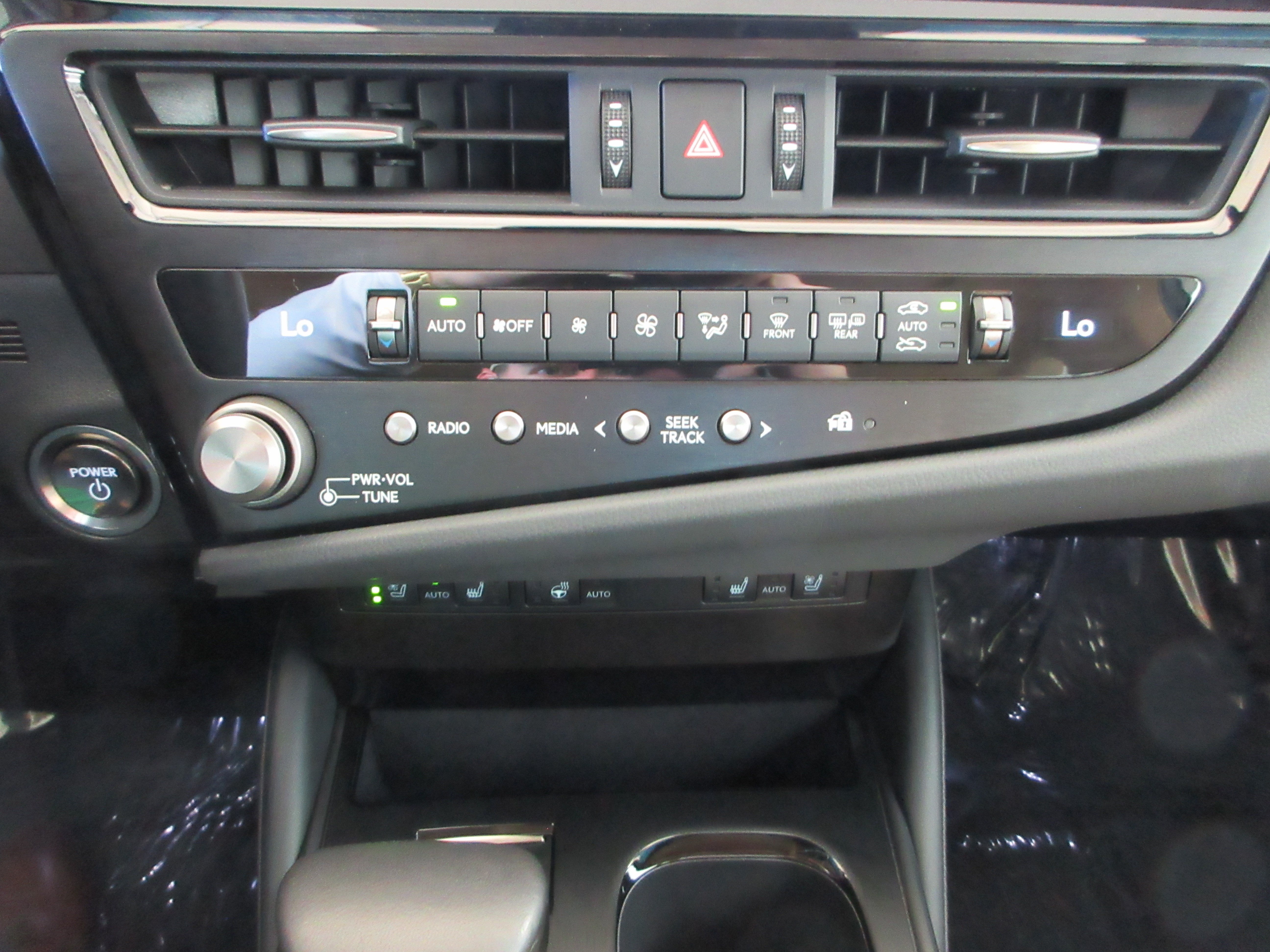 Used 2025 Nightfall Mica Lexus 300h image 44
