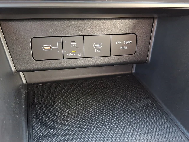 New 2025 Black Hyundai SEL image 15