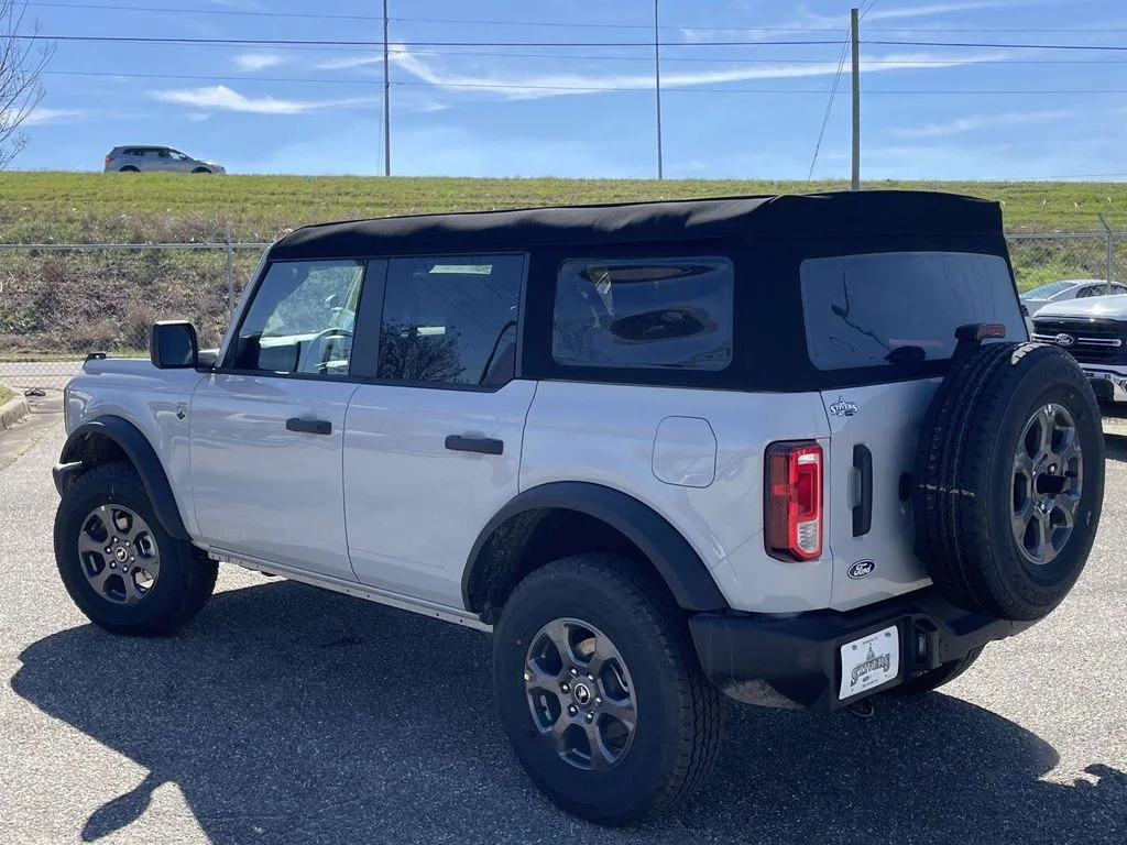 New 2026 White Ford Big Bend image 5