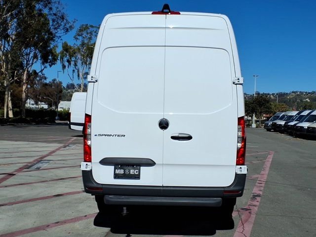 New 2025 Arctic White Mercedes-Benz Cargo 170 WB image 20