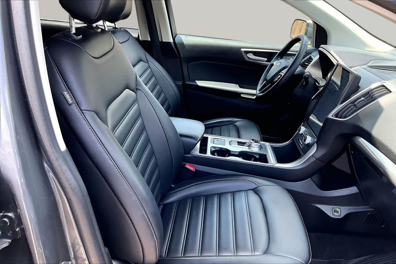 Used 2024 Carbonized Gray Ford SEL image 11