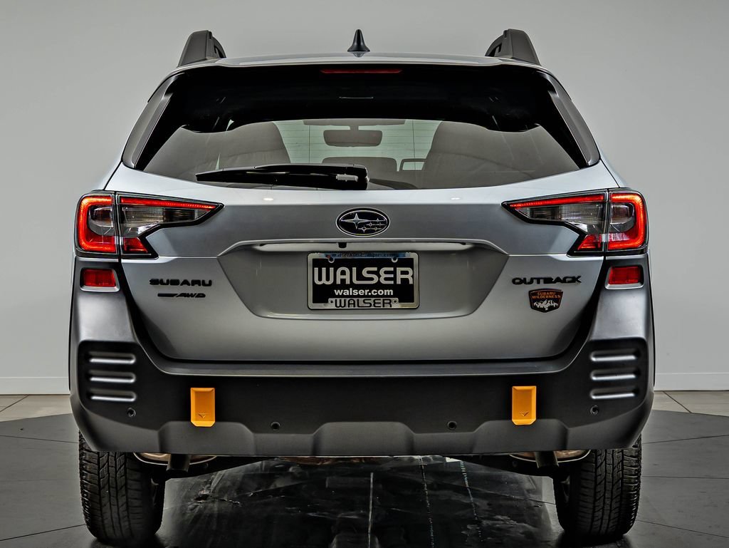 Used 2023 Ice Silver Metallic Subaru Wilderness image 6