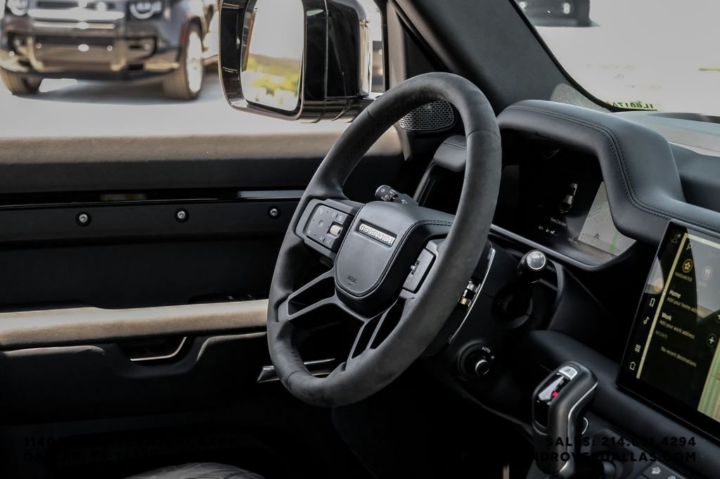 Used 2024 Black Land Rover V8 image 10