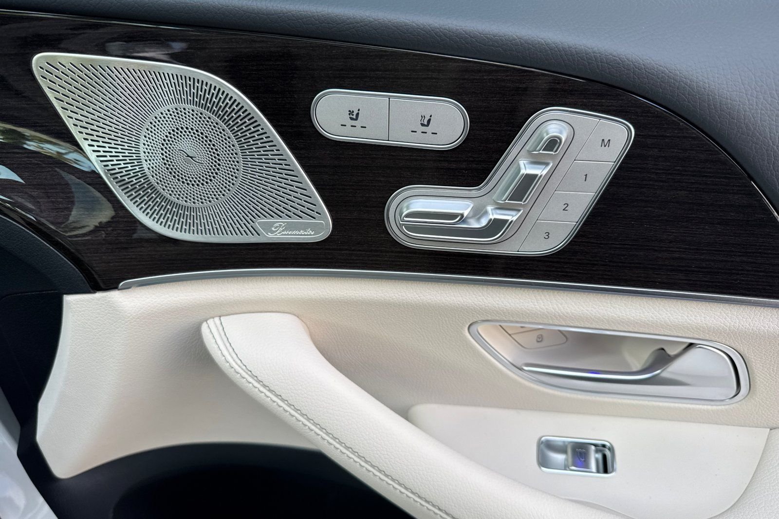 New 2026 Polar White Mercedes-Benz GLS 450 image 34