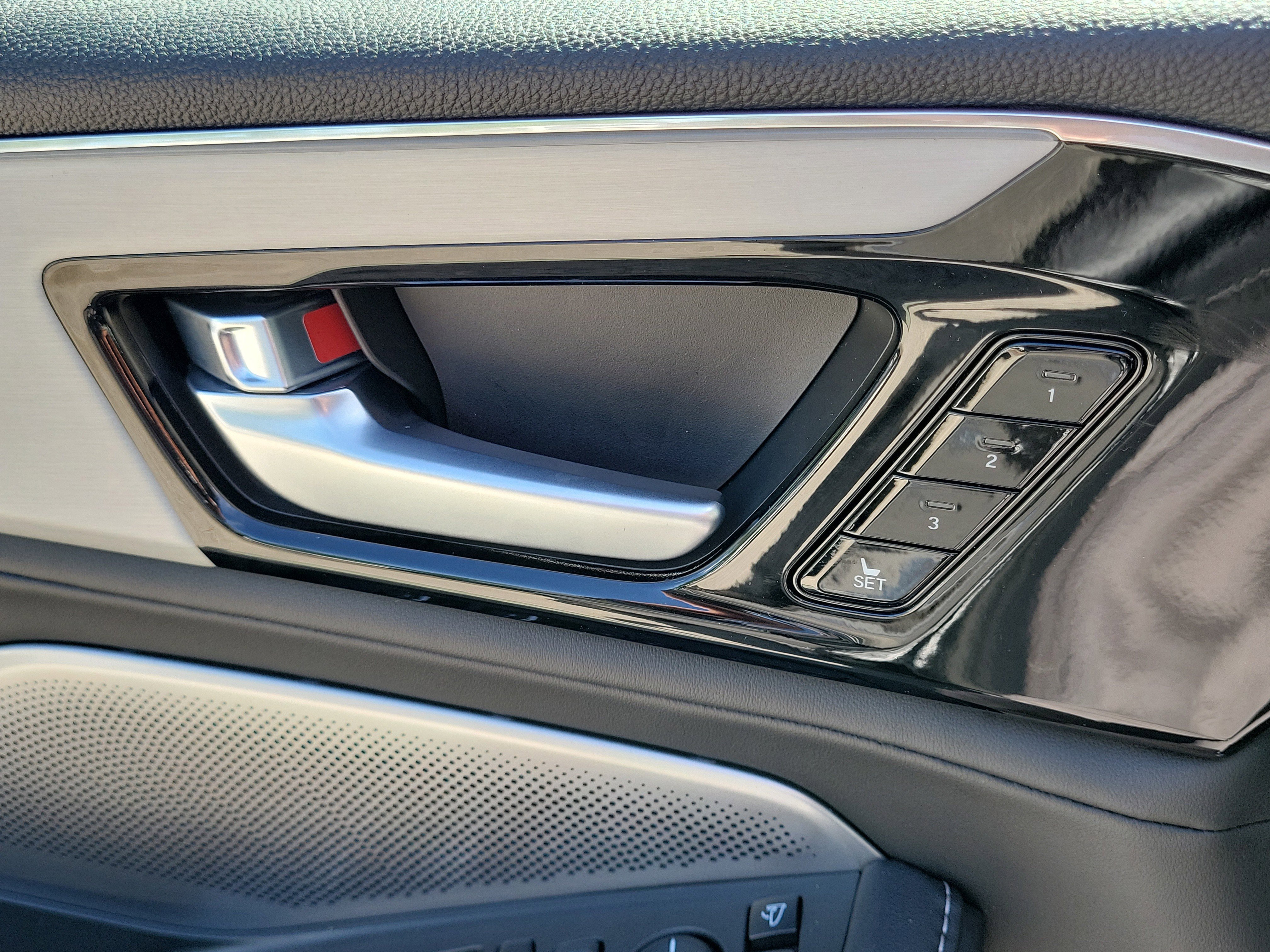 New 2026 Solar Silver Metallic Acura w/Technology Package image 14