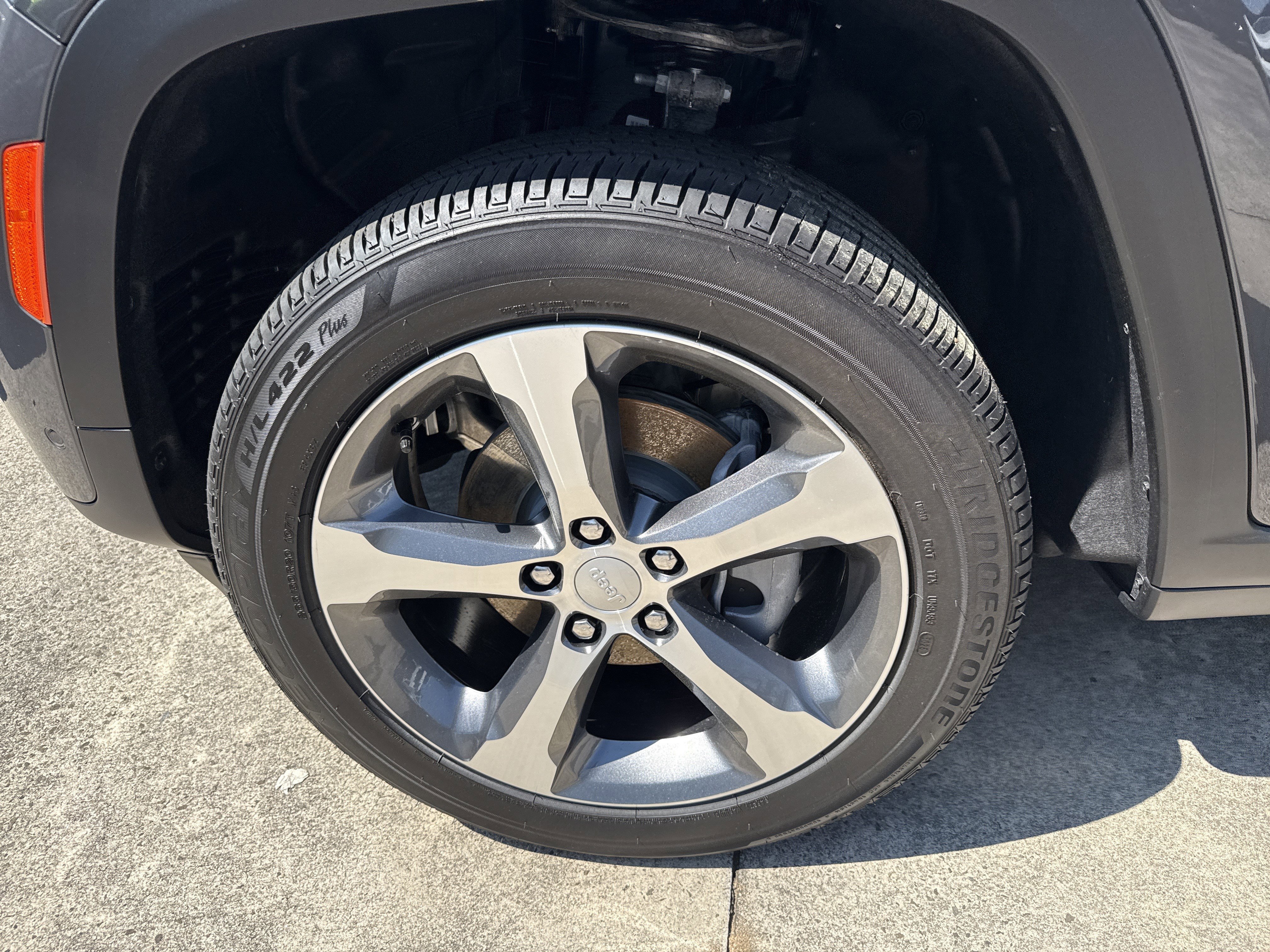 New 2026 Baltic Gray Metallic Clearcoat Jeep Limited image 11