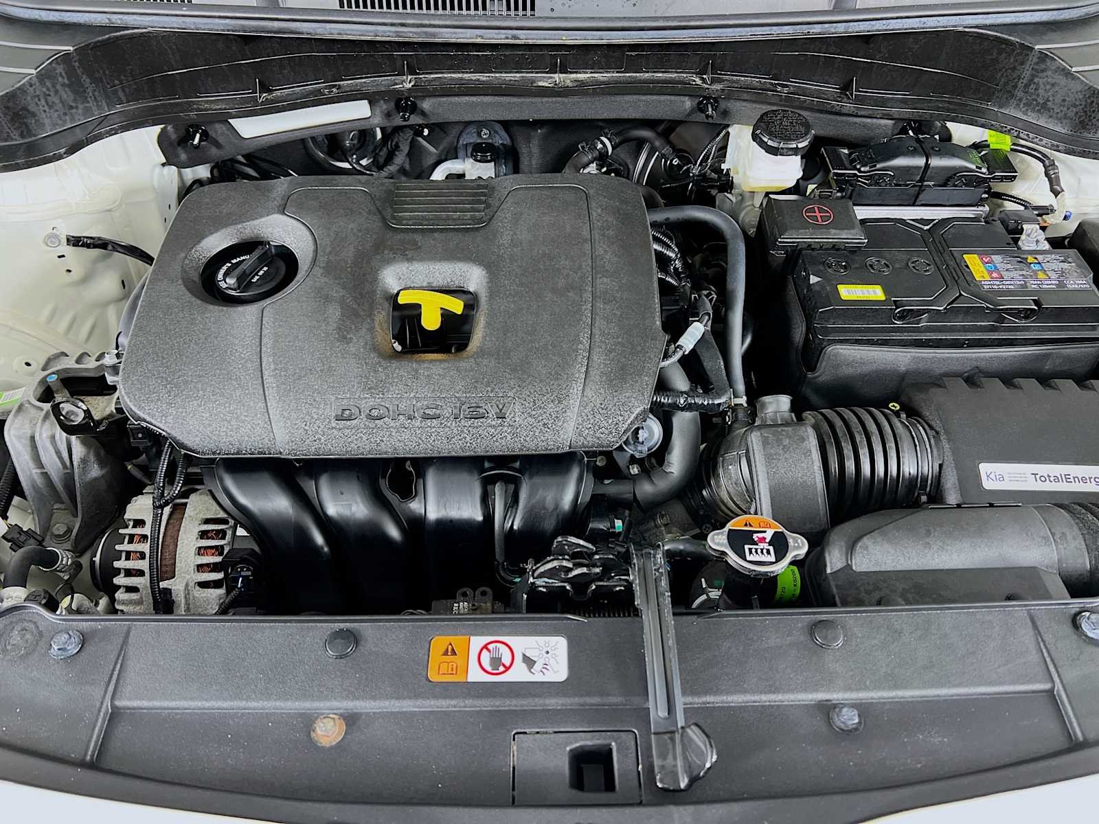 Used 2023 Clear White w/Black Roof Kia S image 29