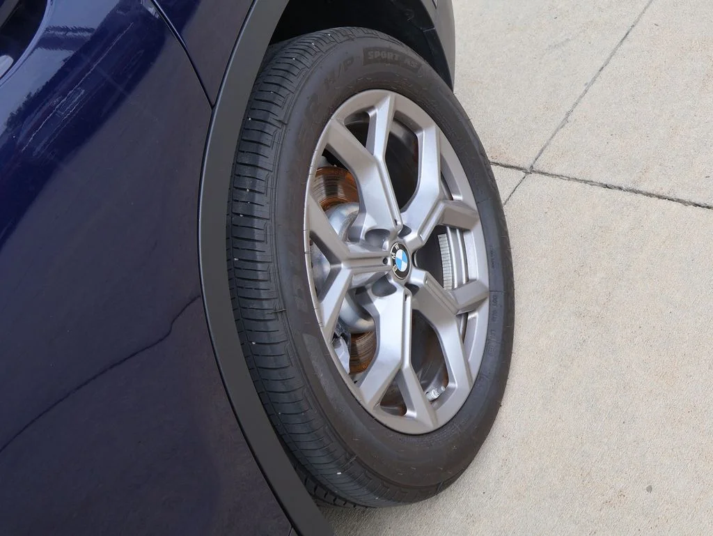 Used 2023 Blue BMW xDrive30i image 43