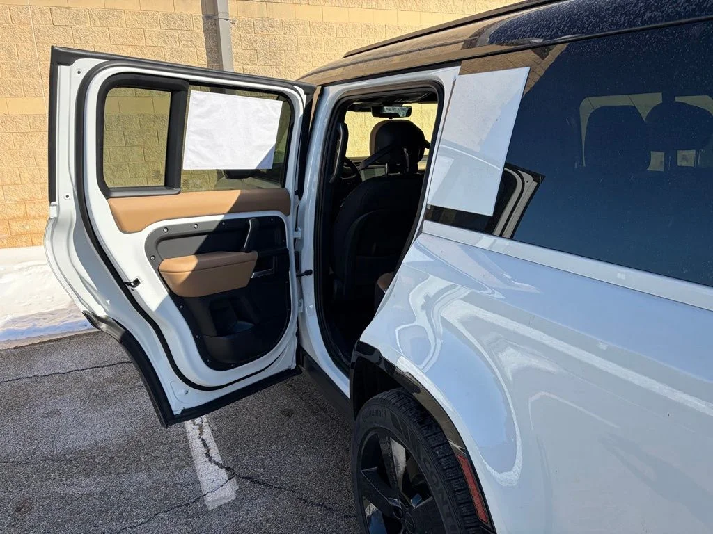 New 2026 White Land Rover V8 image 12