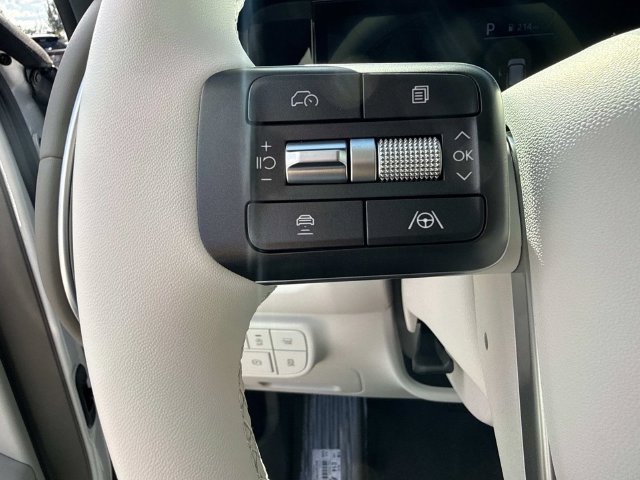 New 2027 Creamy White Pearl Hyundai SE FWD image 29