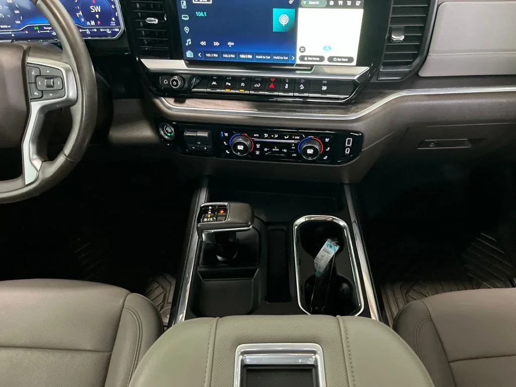 Used 2022 Gray Chevrolet LTZ image 10