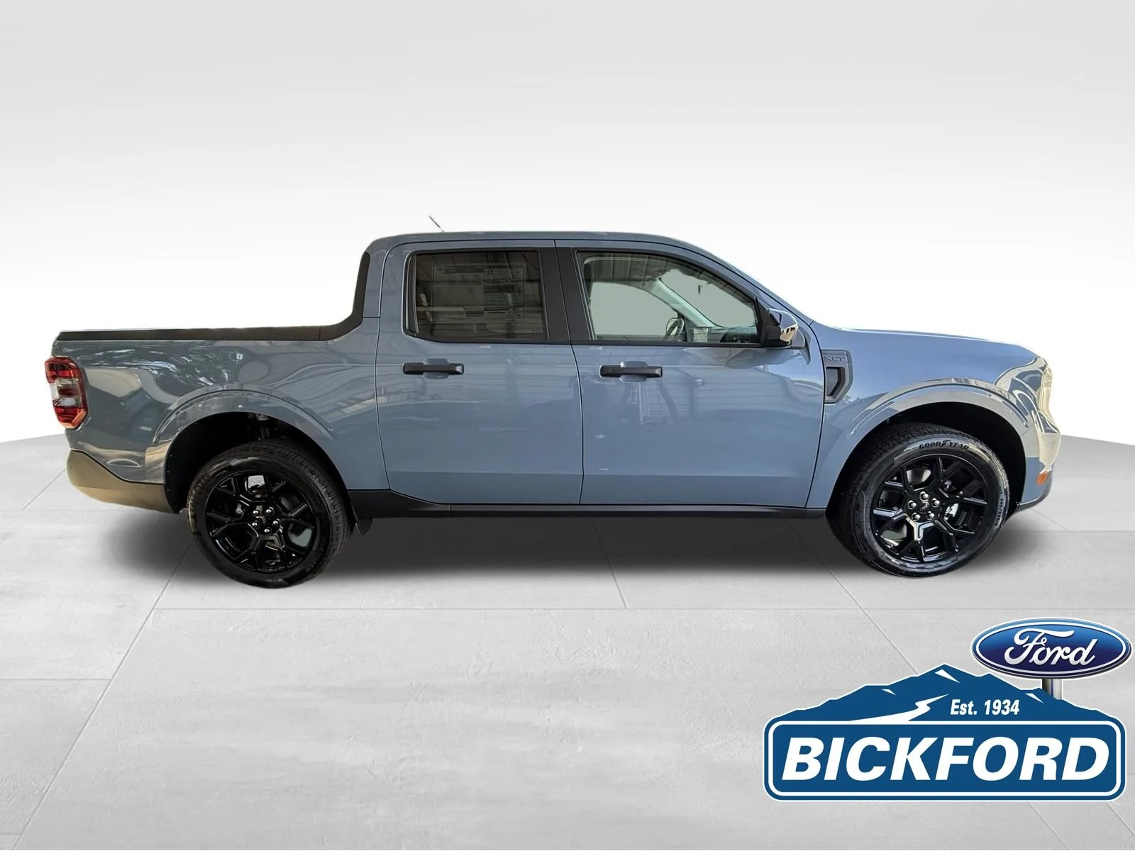 New 2026 Gray Ford XLT image 4